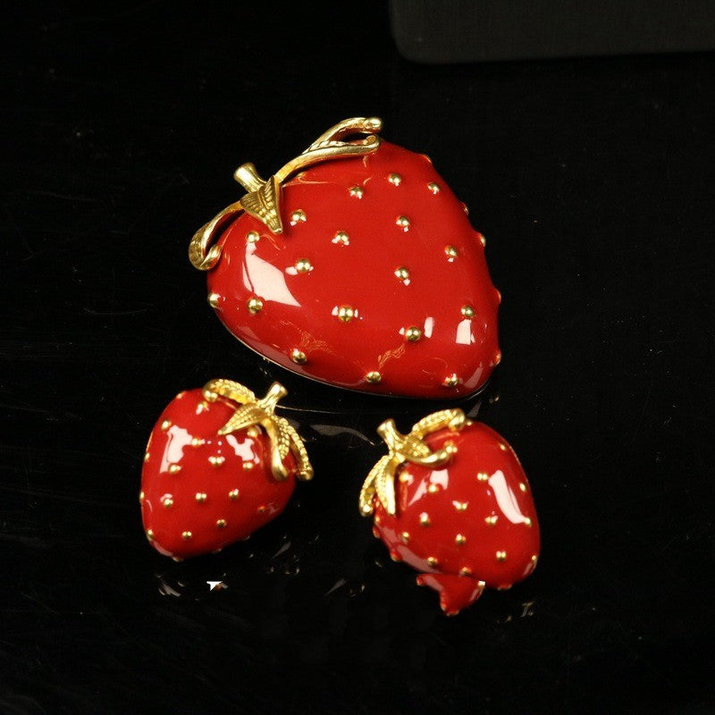 Exquisite Strawberry Stud Earrings Brooch Suit